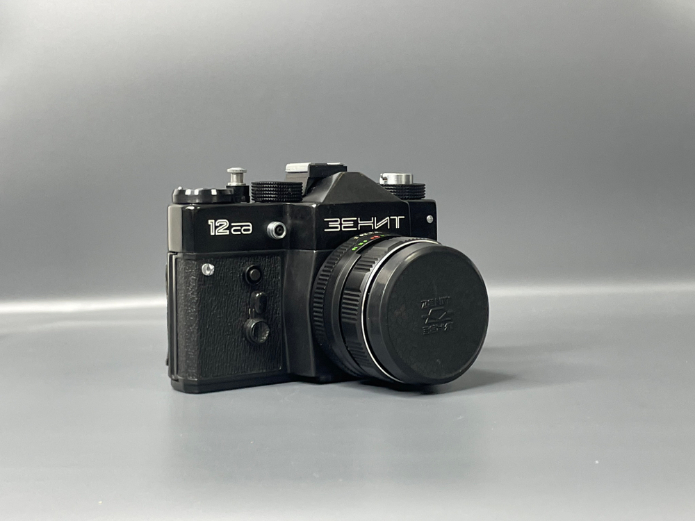Зенит 12+ Helios 44m-4 2/58
