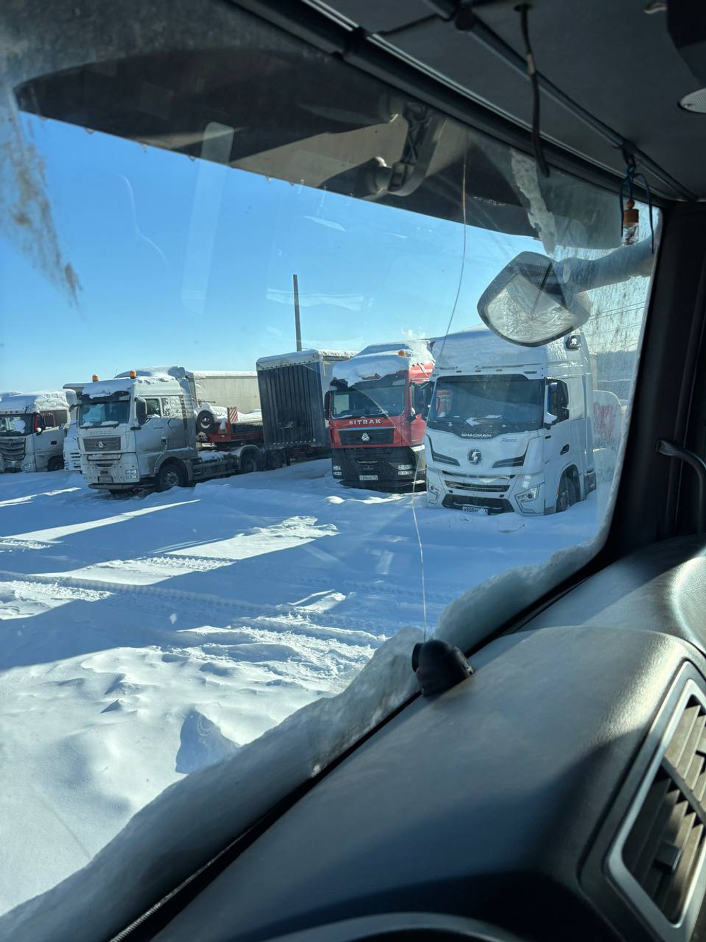 SITRAK C7H 6x4 Седельный тягач ZZ4256V364HE (Дизельный, 12,4 л, 480 л.с., АТ)