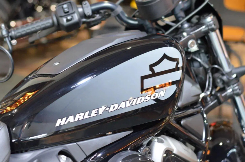 Nightster 975 Harley-Davidson "BLACK" 2022