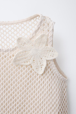 ZARA СЕТЧАТЫЙ ТОП С ЦВЕТОЧНЫМИ ДЕТАЛЯМИ, ЭКРЮ