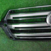 Решетка радиатора Toyota Land Cruiser 200 (2015-2021)