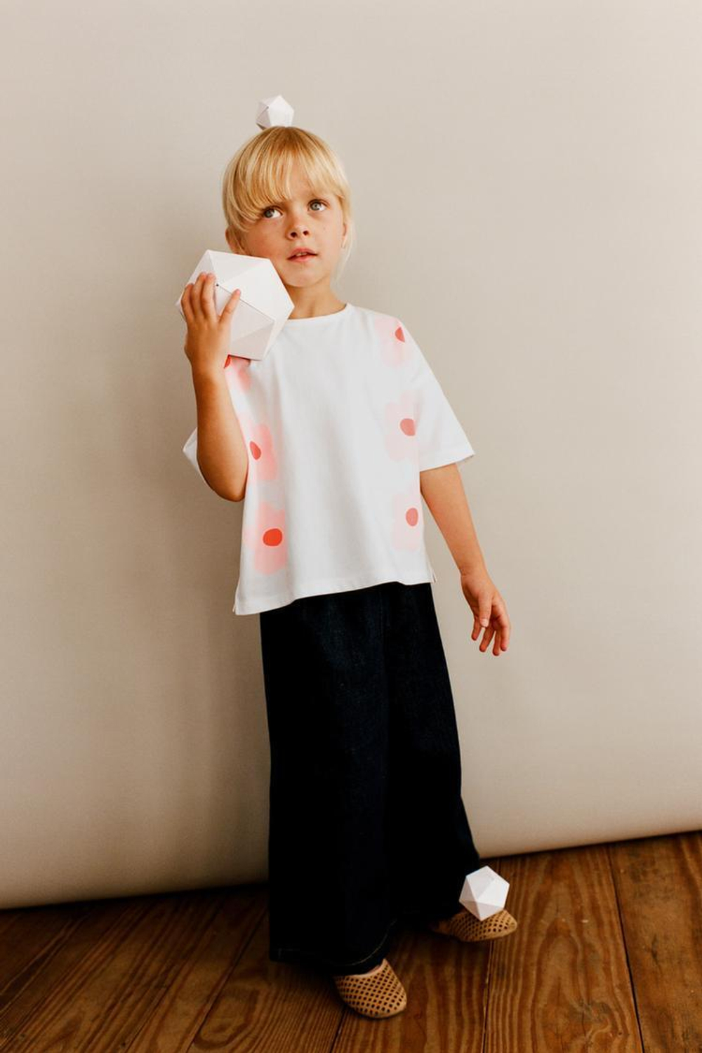 ZARA ФУТБОЛКА ИЗ ТКАНИ С ПРИНТОМ, БЕЛЫЙ