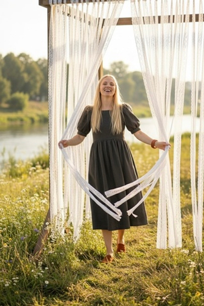 Безмятежное платье цвета графит