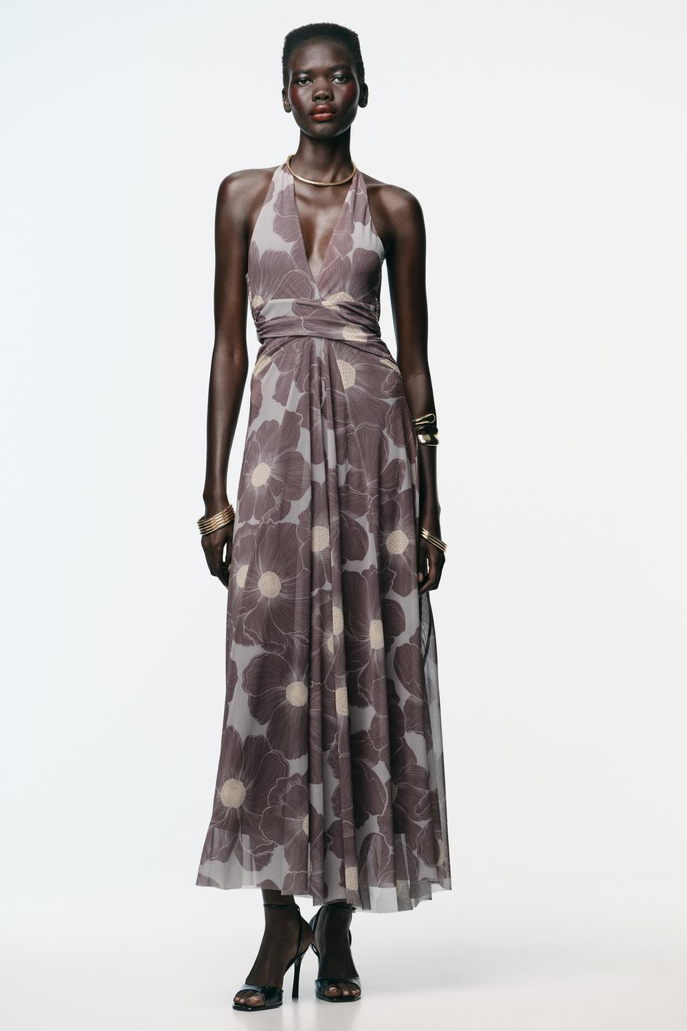 ZARA ДЛИННОЕ ПЛАТЬЕ ИЗ ТЮЛЯ С ПРИНТОМ И ВЫРЕЗАМИ, СЕРО-КОРИЧНЕВЫЙ