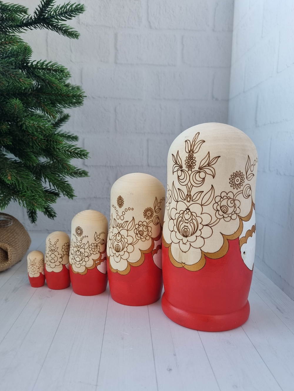 Матрешка Москва жжёнка 5 мест 18см