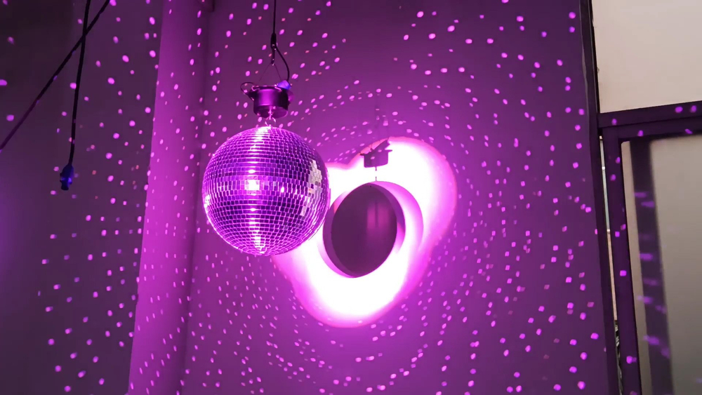 Kinetic Glass Ball Lights — кинетический зеркальный шар 15–35 см с одной лебёдкой DMX
