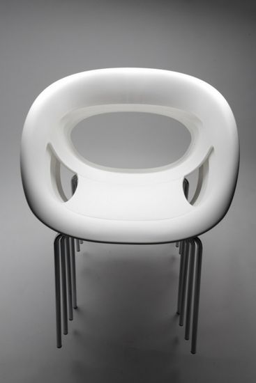 Кресло пластиковое Moema 69