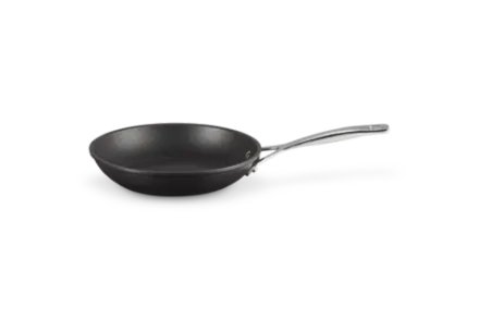 Le Creuset Сковорода с антипригарным покрытием 22 см.