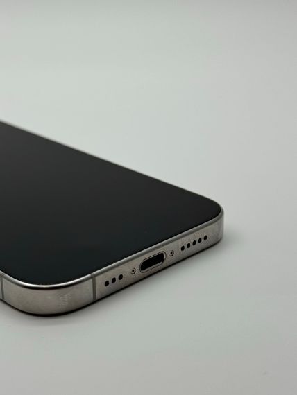 iPhone 15 Pro 256Gb White Titanium