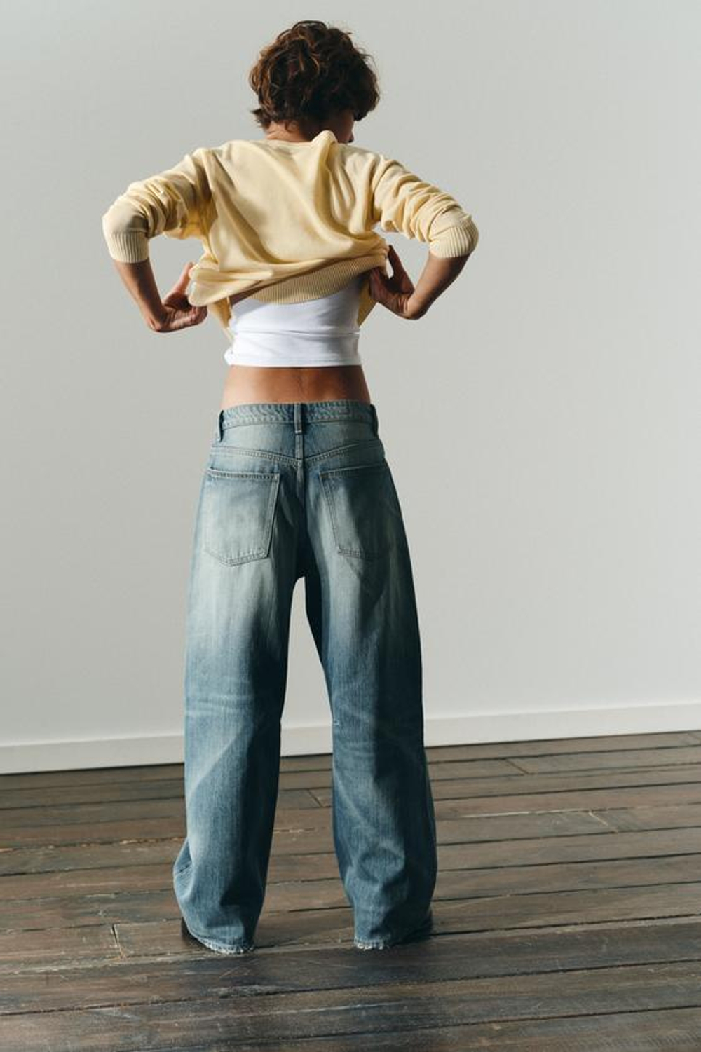 ZARA ДЖИНСЫ TRF BAGGY BALLOON СО СРЕДНЕЙ ПОСАДКОЙ, СИНИЙ