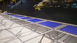 Модуль: рама батута 3х3 метра с опорами, "коммерческой" батутной сеткой и комплектом спортивных пружин ― для составления в батутную арену