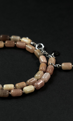 Чокер "Memo about Mindfulness" из цилиндрического солнечного камня с серебряными бусинами 35 см