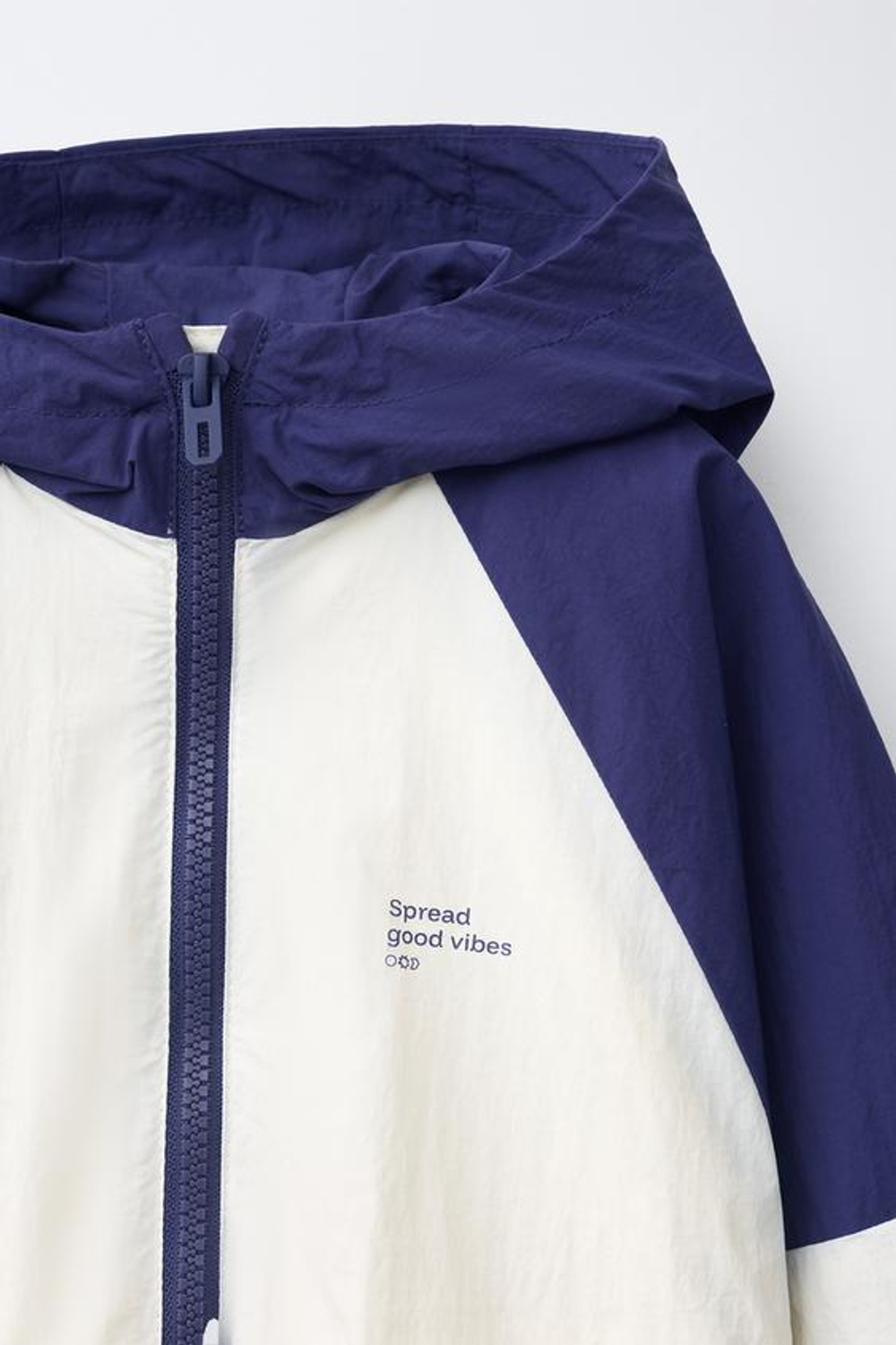 ZARA ЛЕГКИЙ ДОЖДЕВИК COLOR BLOCK WATER REPELLENT, ЭКРЮ/СИНИЙ