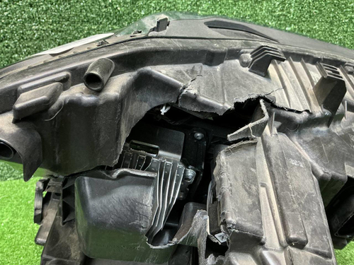 Битая Фара левая Audi Q6 (2022-н.в.) LED