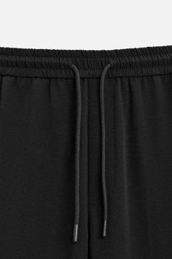 ZARA БРЮКИ ИЗ ВЫСОКОТЕХНОЛОГИЧНОЙ ТКАНИ С ЛАМПАСАМИ, ЧЕРНЫЙ