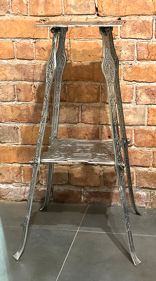 Этажерка в стиле модерн. Металл, литье, хромирование. Германия, начало ХХ в.