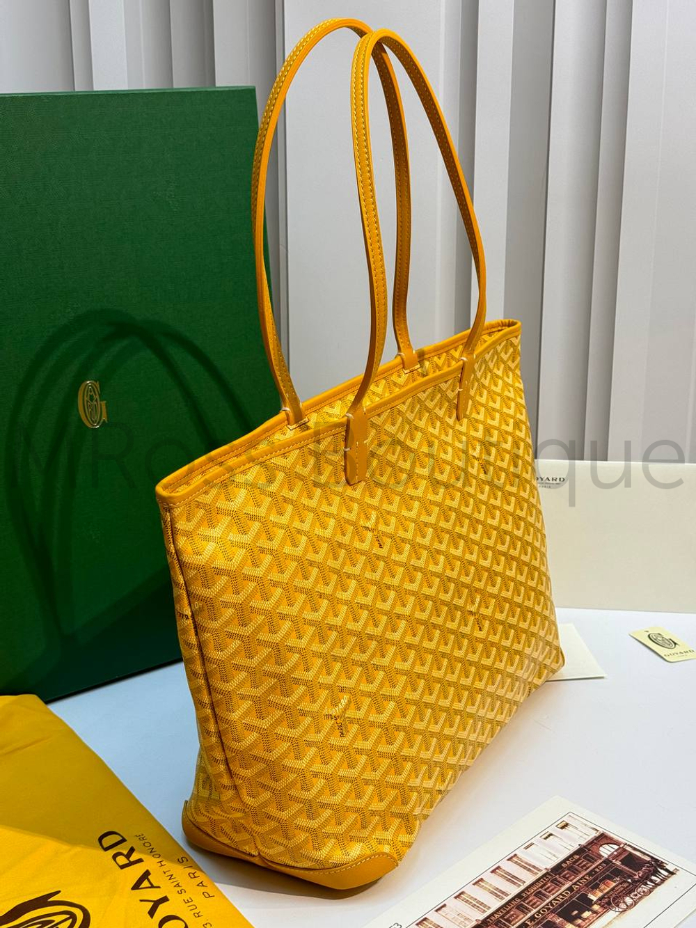 Желтая сумка шоппер Artois PM Maison Goyard