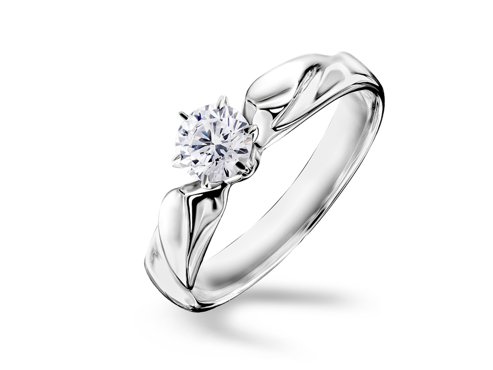 Помолвочное кольцо с бриллиантом
