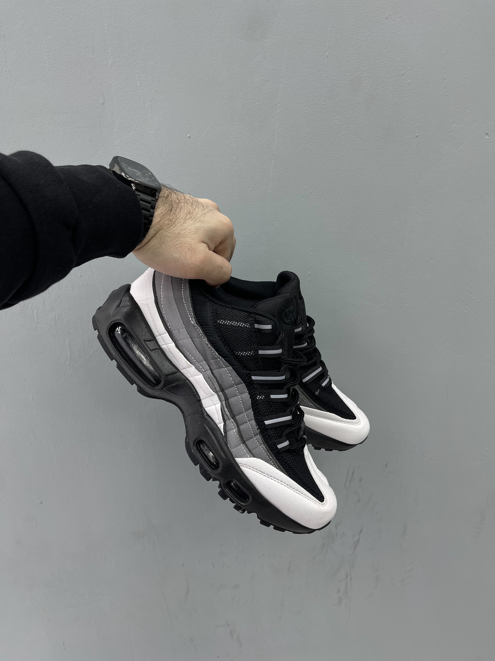Кроссовки Nike Air Max #A6543 (чёрн.-сер.)