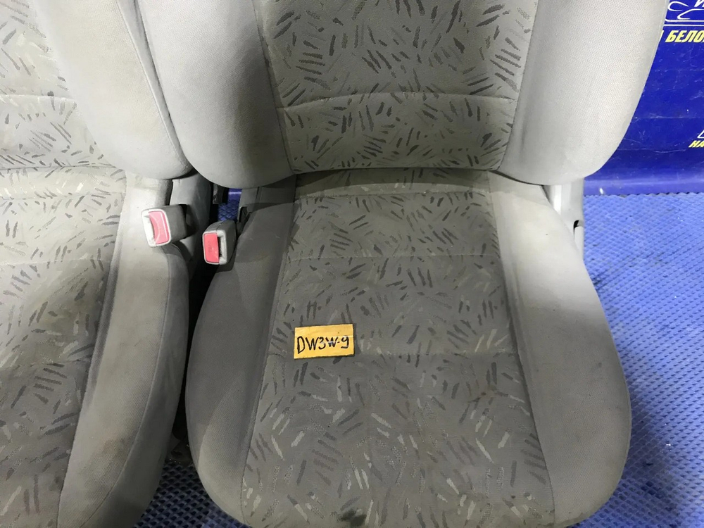 Сидение переднее левое MAZDA DEMIO 2000