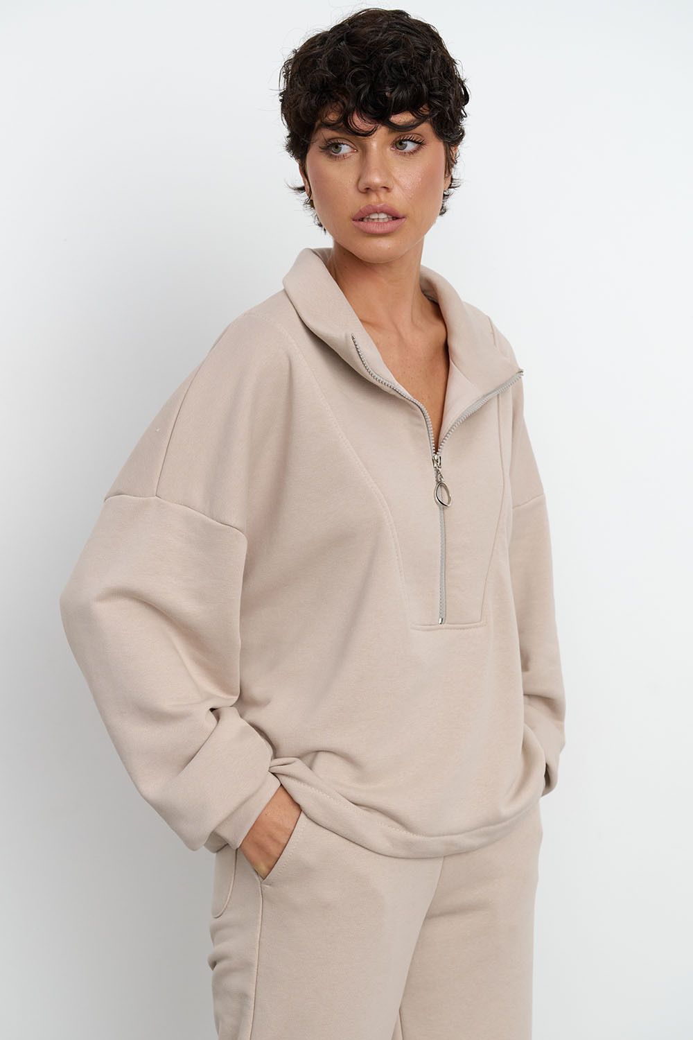 Олимпийка на молнии из премиум футера серо-бежевого цвета