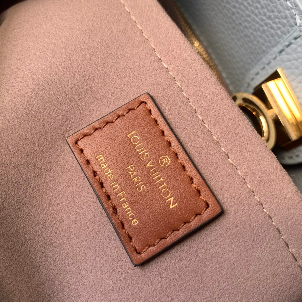 Louis Vuitton On My Side MM