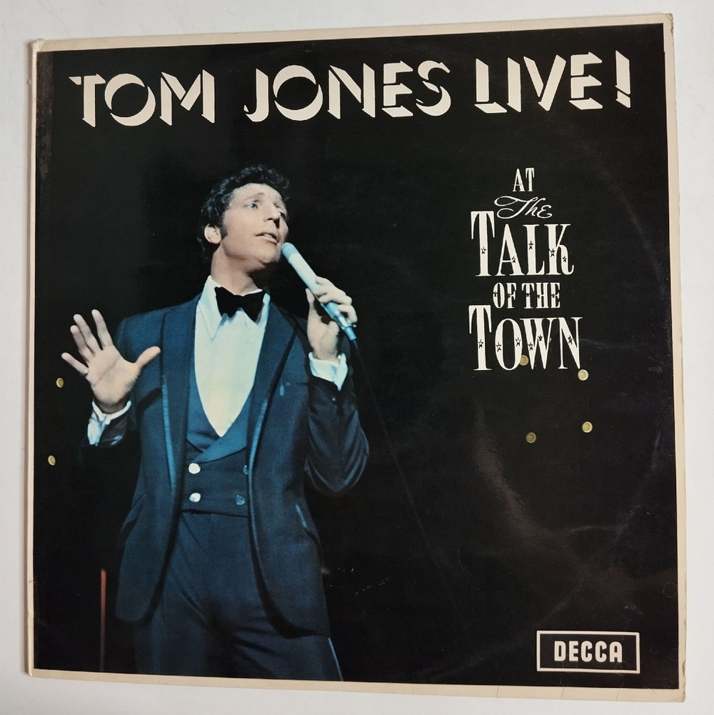 Винтажная виниловая пластинка LP Tom Jones Live At The Talk Of The Town (UK 1970)