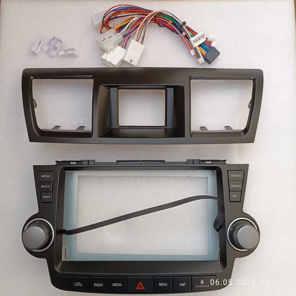 Магнитола для Toyota Highlander 2 2007-2013 XU40 - Carmedia SF-1431-2 (кнопки + крутилки) QLed+2K, Android 12, TS10, CarPlay, 4G SIM-слот