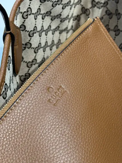 Сумка-тоут двухсторонняя Gucci Totissima