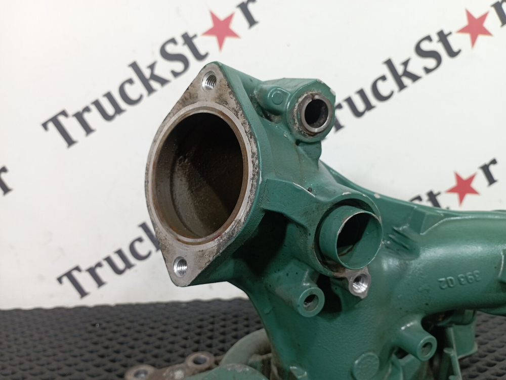 Корпус помпы двигателя