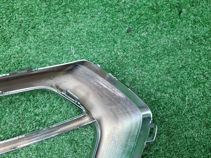 Молдинг заднего бампера правый Hongqi HS3 (23-нв)