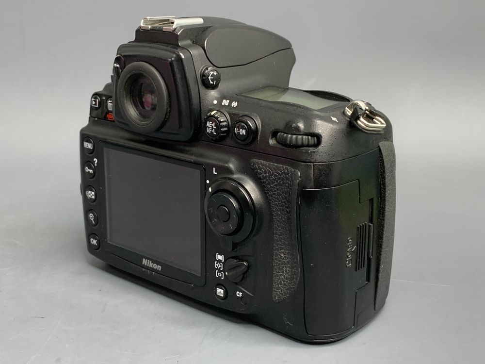 Nikon D700 43.100 кадров