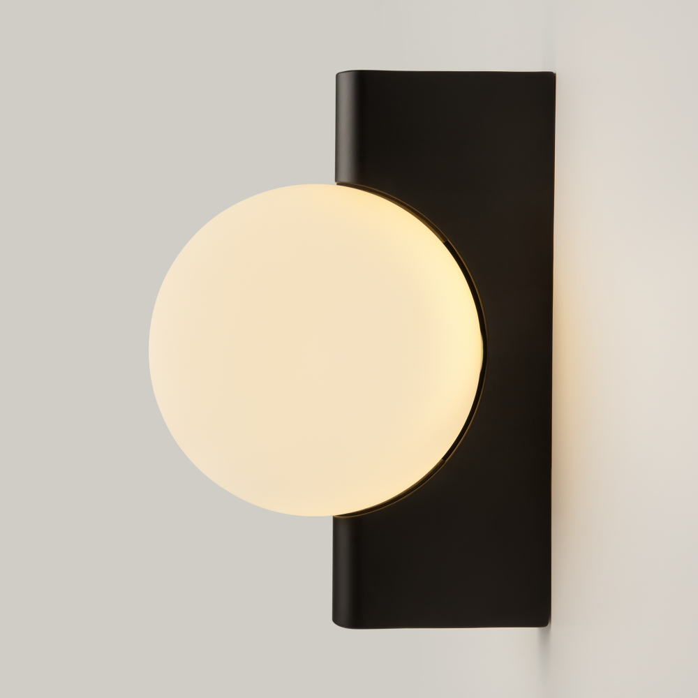 Настенный светильник (бра) Maytoni MOD324WL-01B