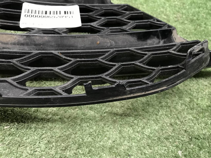 Решетка перед. бампера Mercedes S W223 (20-нв) AMG