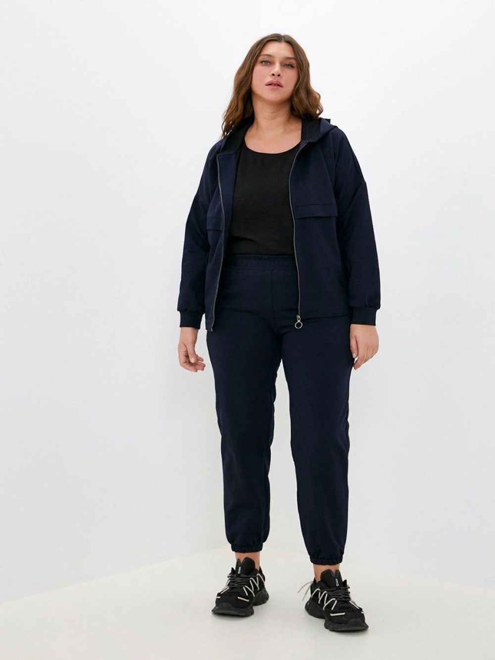 Костюм спортивный