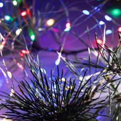 Светодиодная новогодняя гирлянда Intro Holiday INZR-02 занавес 3*3 м мультиколор 240 microled USB | Intro