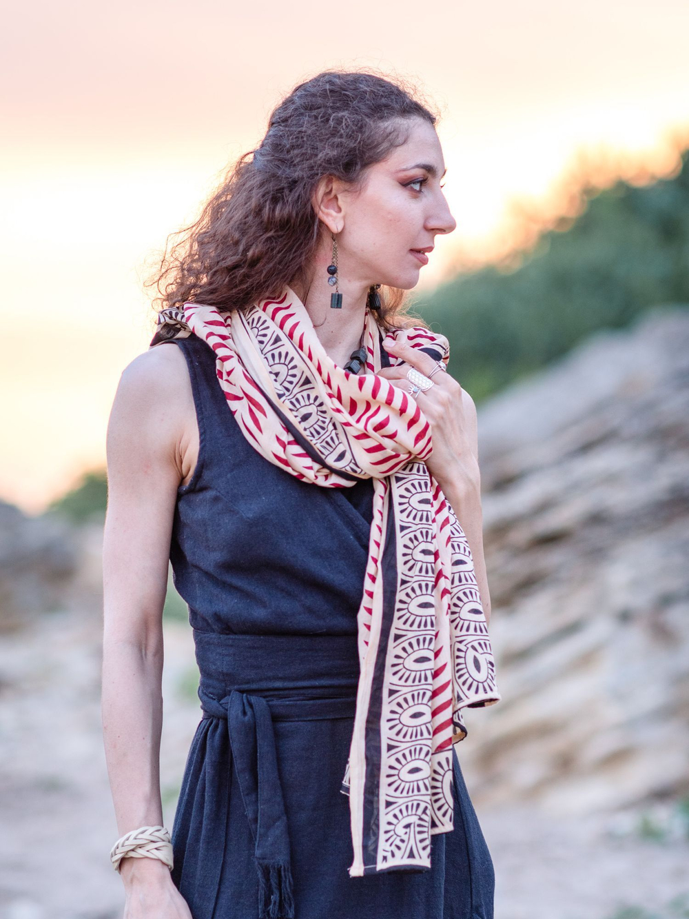 Легкий шарф-платок