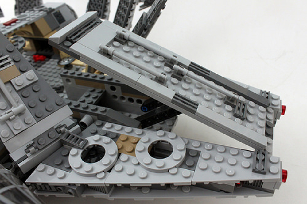 LEGO Star Wars: Сокол Тысячелетия 75105 — Millennium Falcon — Лего Звёздные войны Стар ворз