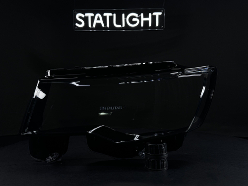 Левое стекло фары Jeep Grand Cherokee WK2 2013-н.в