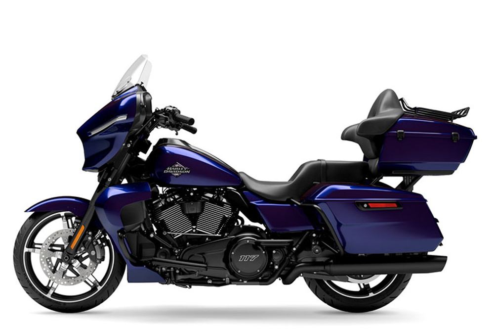 STREET GLIDE™ Ultra 117 в цвете Mystic Shift (Black Finish) пробег 335 км с НДС