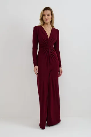 Платье с перекрутом и подплечниками цвета бордо