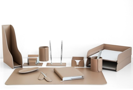 Настольный канцелярский набор 12 предметов из кожи цвет cafe latte