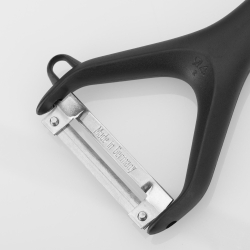 Овощечистка с плавающим лезвием Westmark Gallant