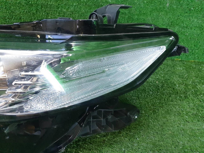 Фара Комплект фар Toyota Camry xv70 (17-21) LED