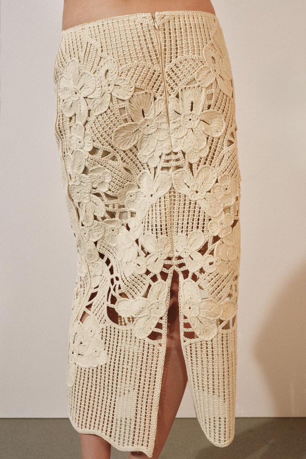 ZARA ЮБКА МИДИ КРОШЕ — ZW COLLECTION, ЭКРЮ