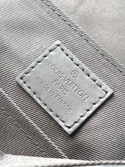 Louis Vuitton Takeoff Messenger PM