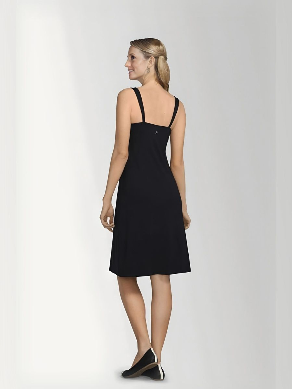 Dress со встроенным бюстгальтером для фиксации экзопротеза, размер M черный, Amoena