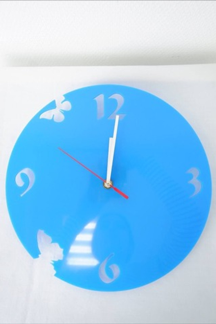 Часы настенные голубые "бабочки", новые