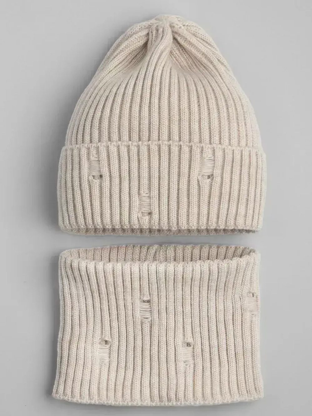 Шапка бини рваная и снуд осенняя