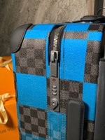 Чемодан Louis Vuitton